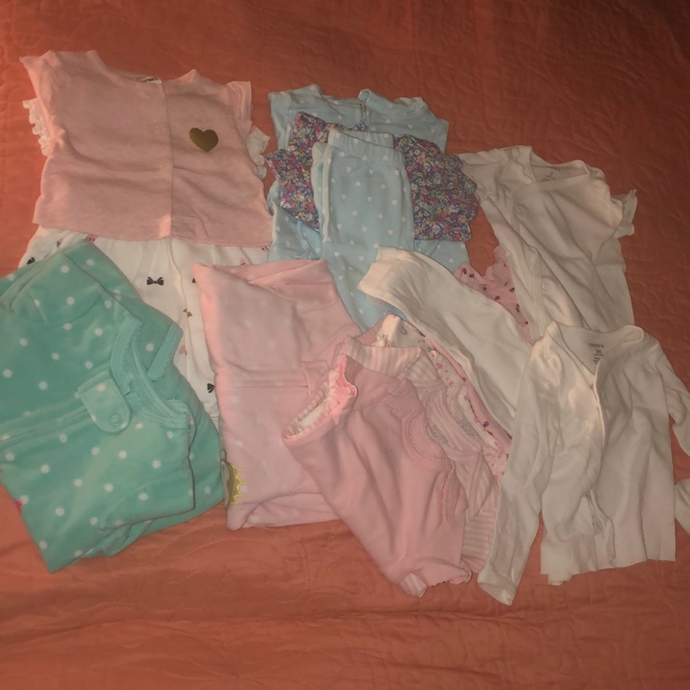 Baby girl 0-3 month lot of clothes